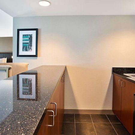 Doubletree By Hilton Lansing Hotel Luaran gambar