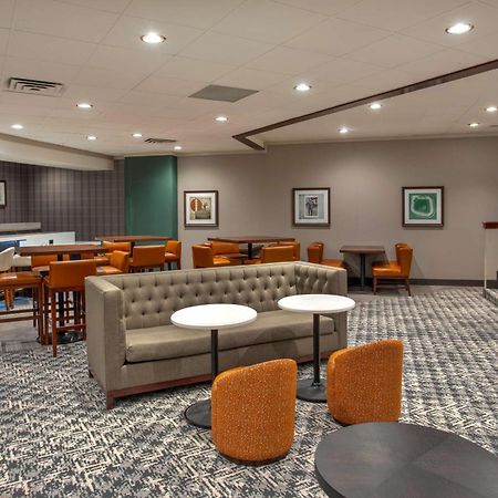 Doubletree By Hilton Lansing Hotel Luaran gambar