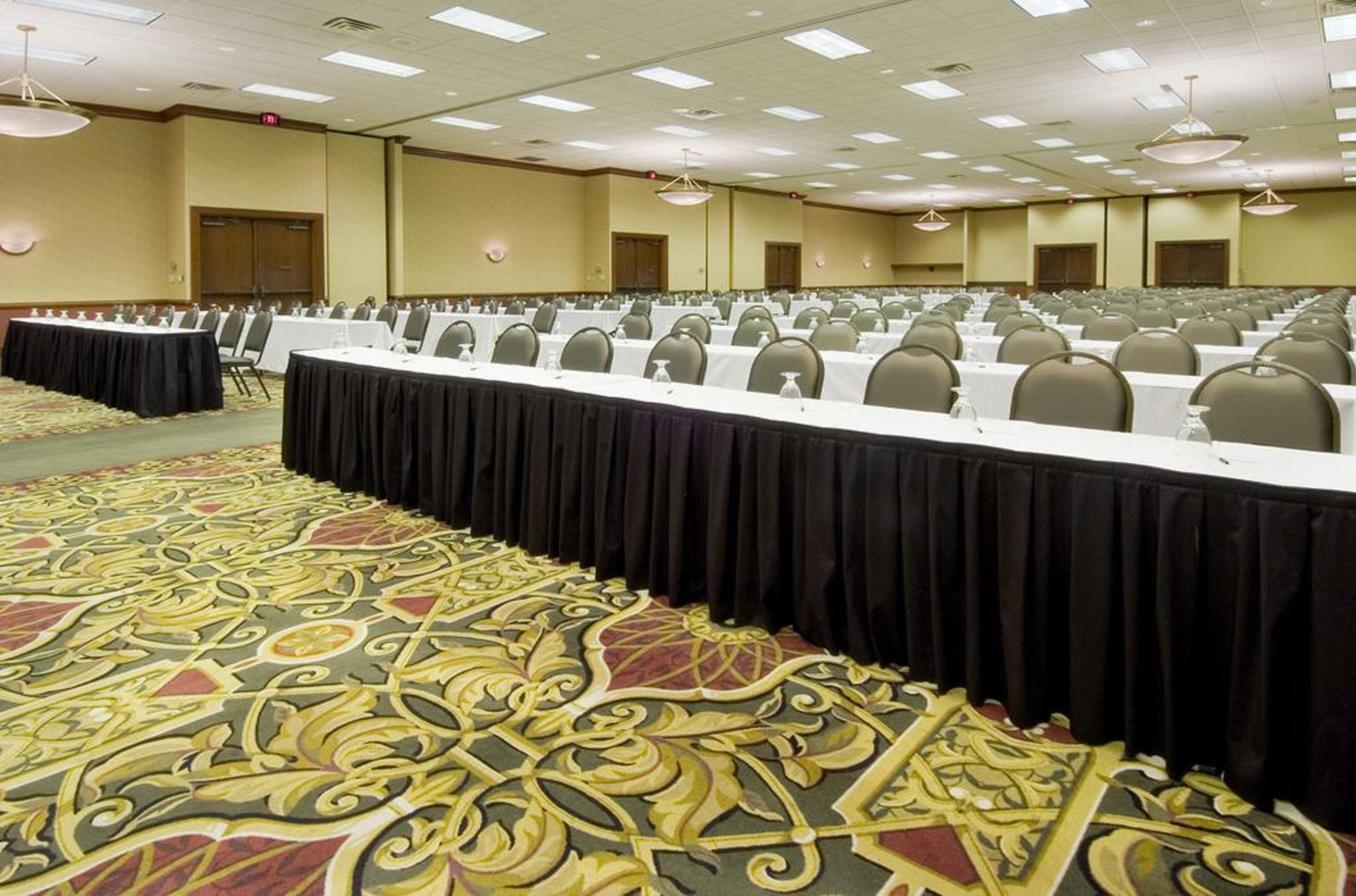 Doubletree By Hilton Lansing Hotel Perniagaan gambar