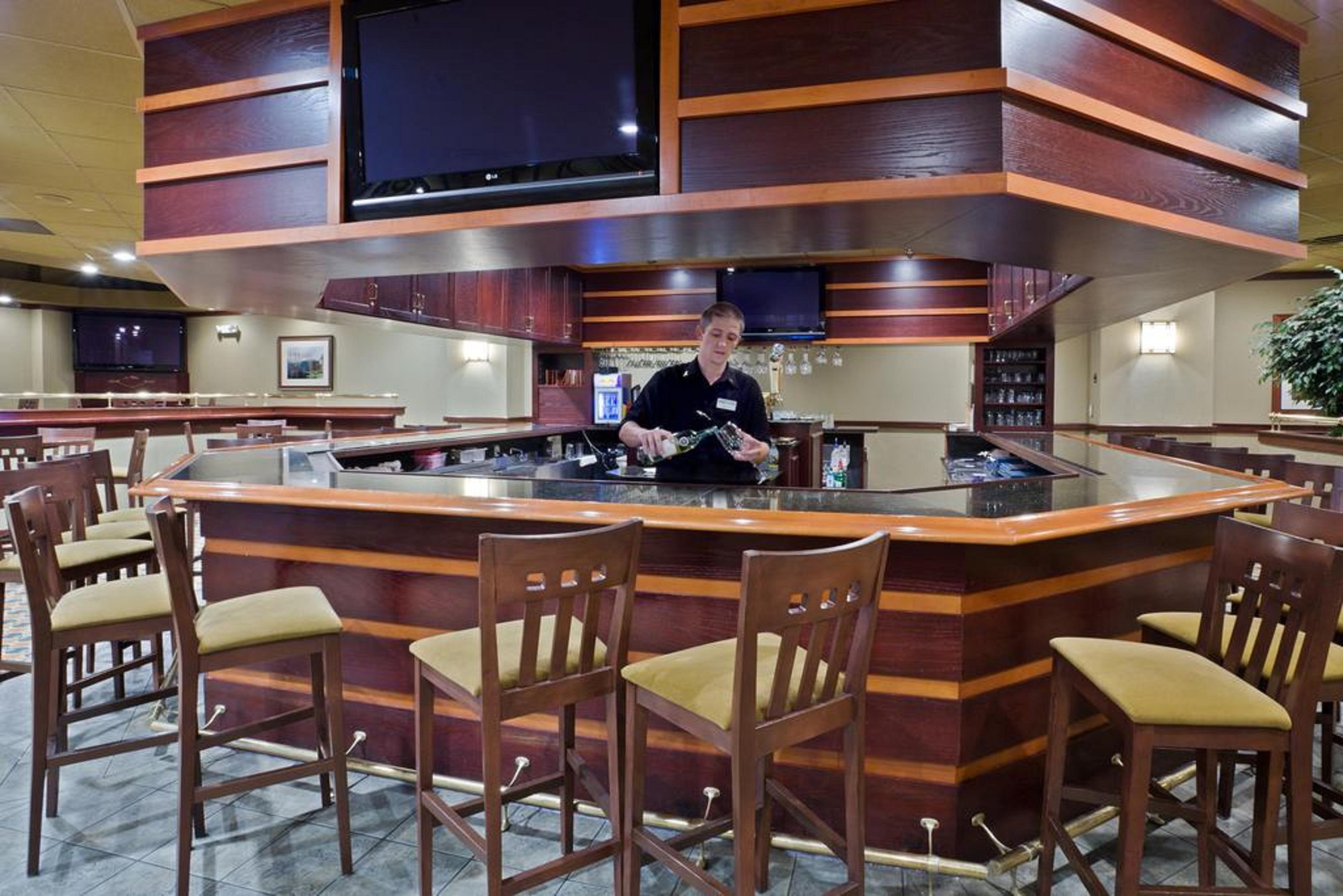 Doubletree By Hilton Lansing Hotel Luaran gambar