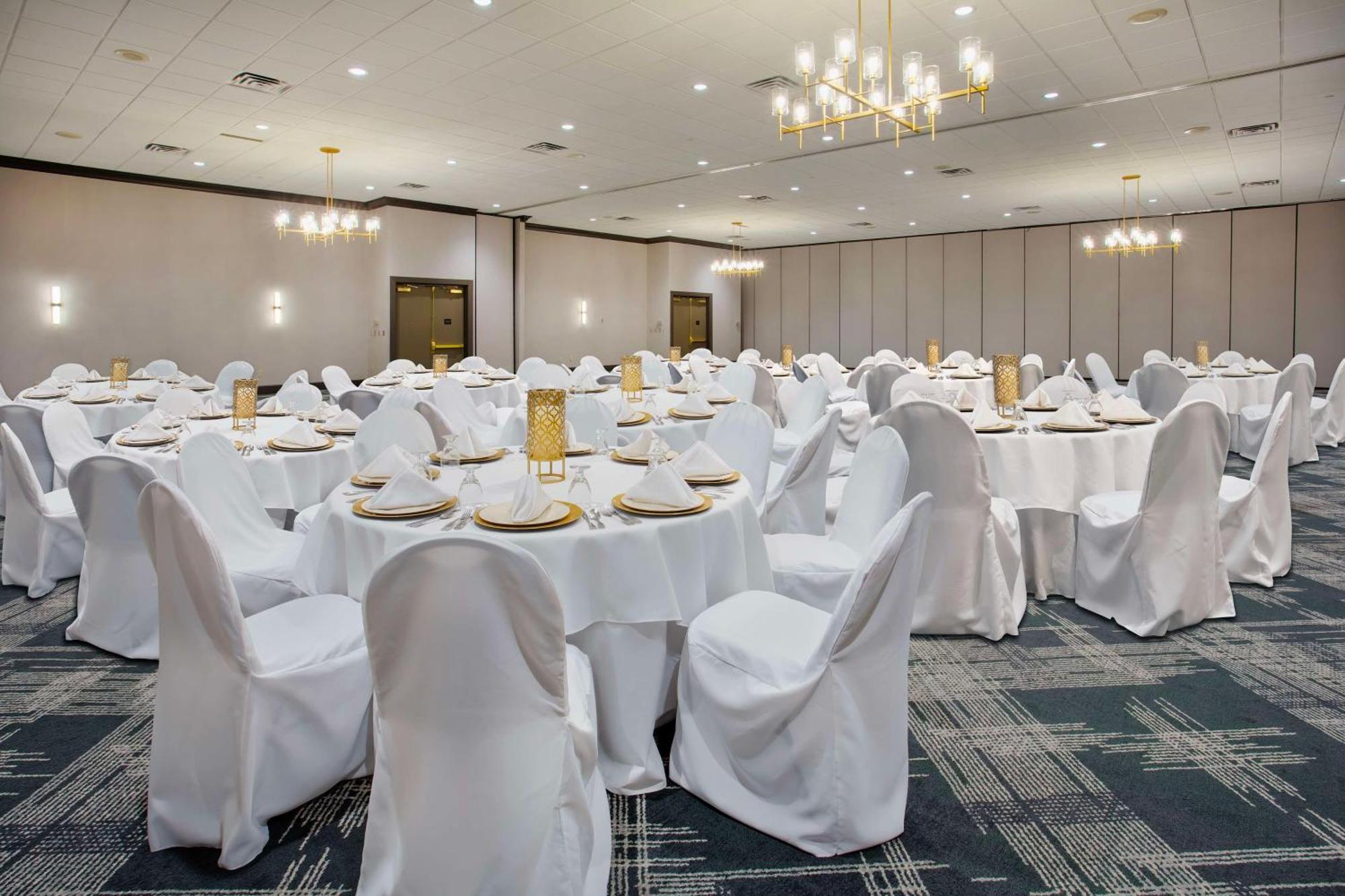 Doubletree By Hilton Lansing Hotel Luaran gambar