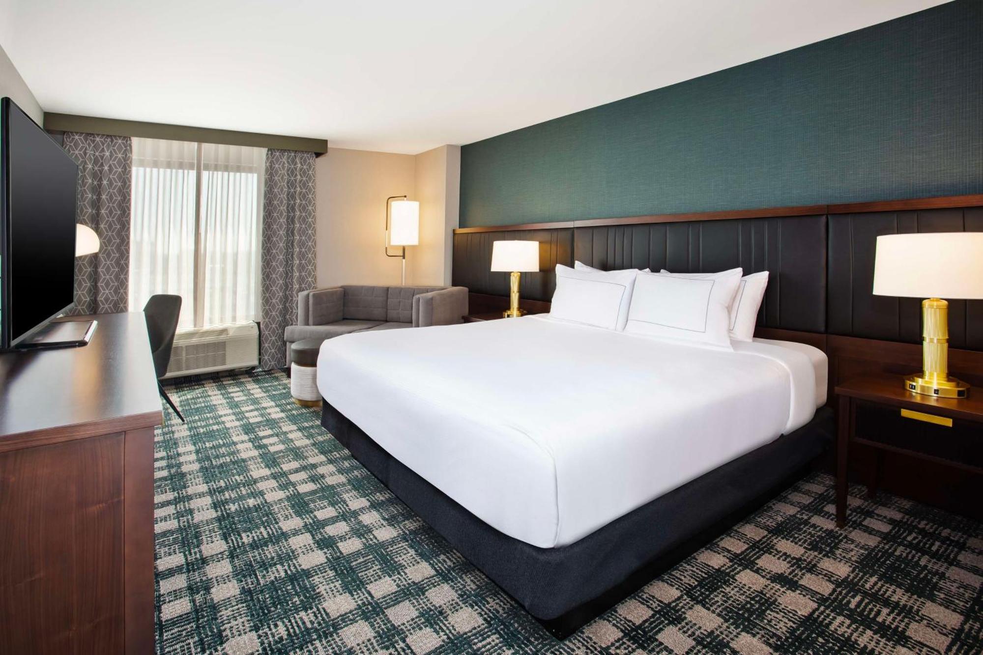 Doubletree By Hilton Lansing Hotel Luaran gambar
