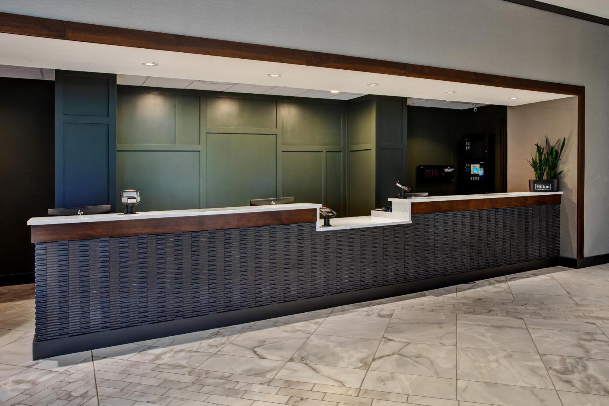Doubletree By Hilton Lansing Hotel Luaran gambar