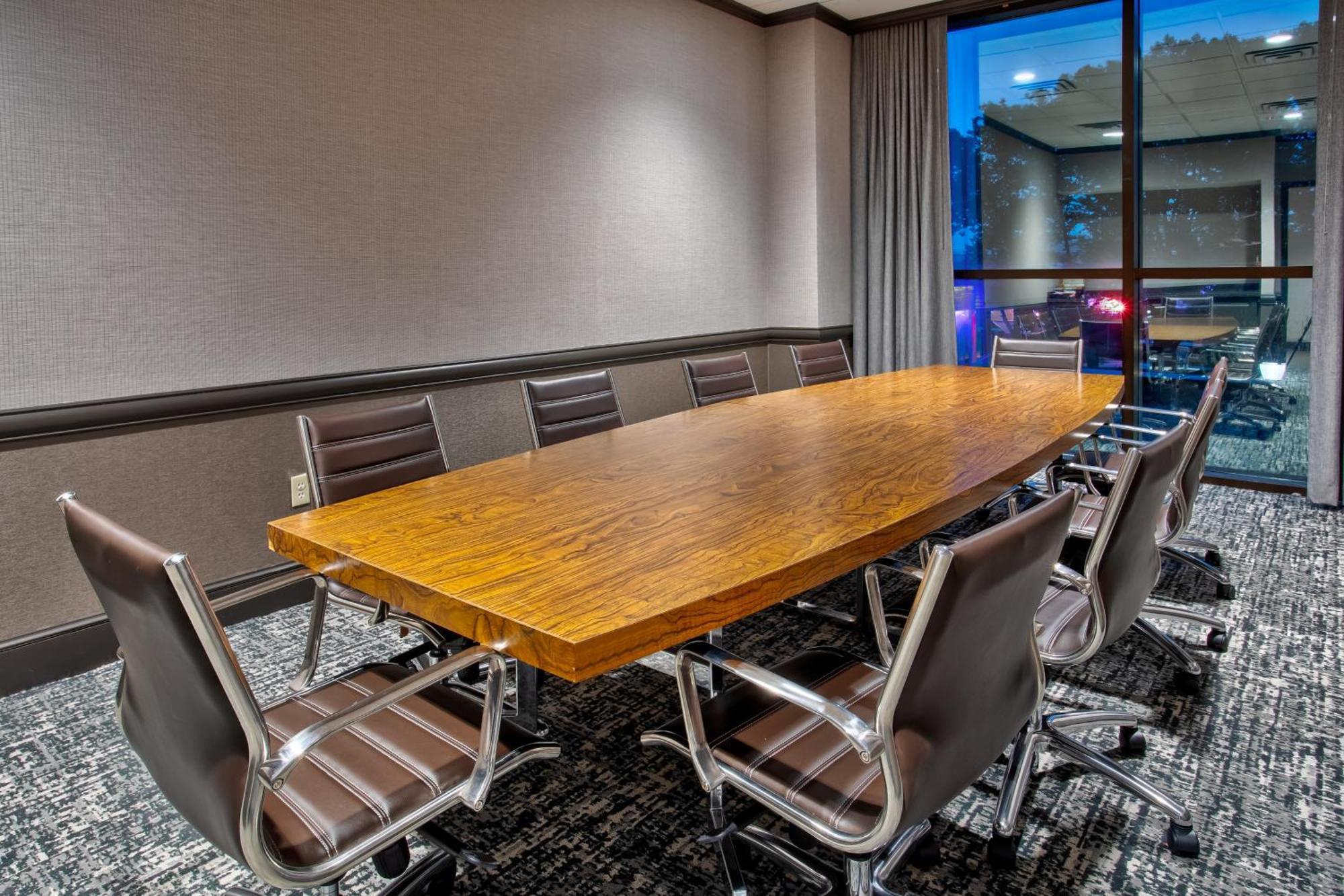 Doubletree By Hilton Lansing Hotel Luaran gambar