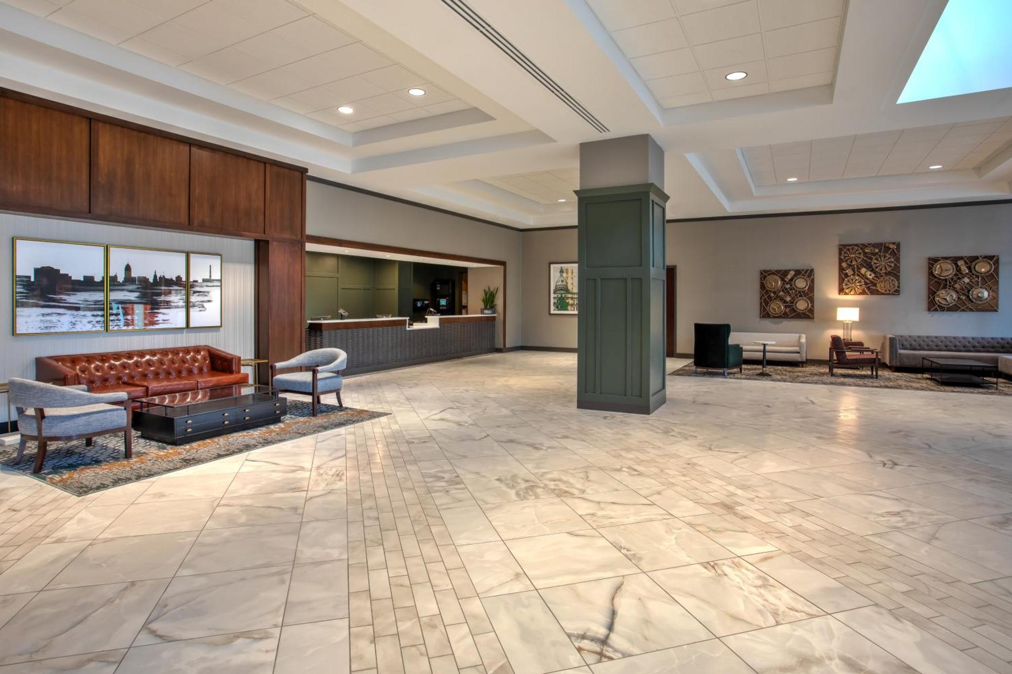 Doubletree By Hilton Lansing Hotel Luaran gambar