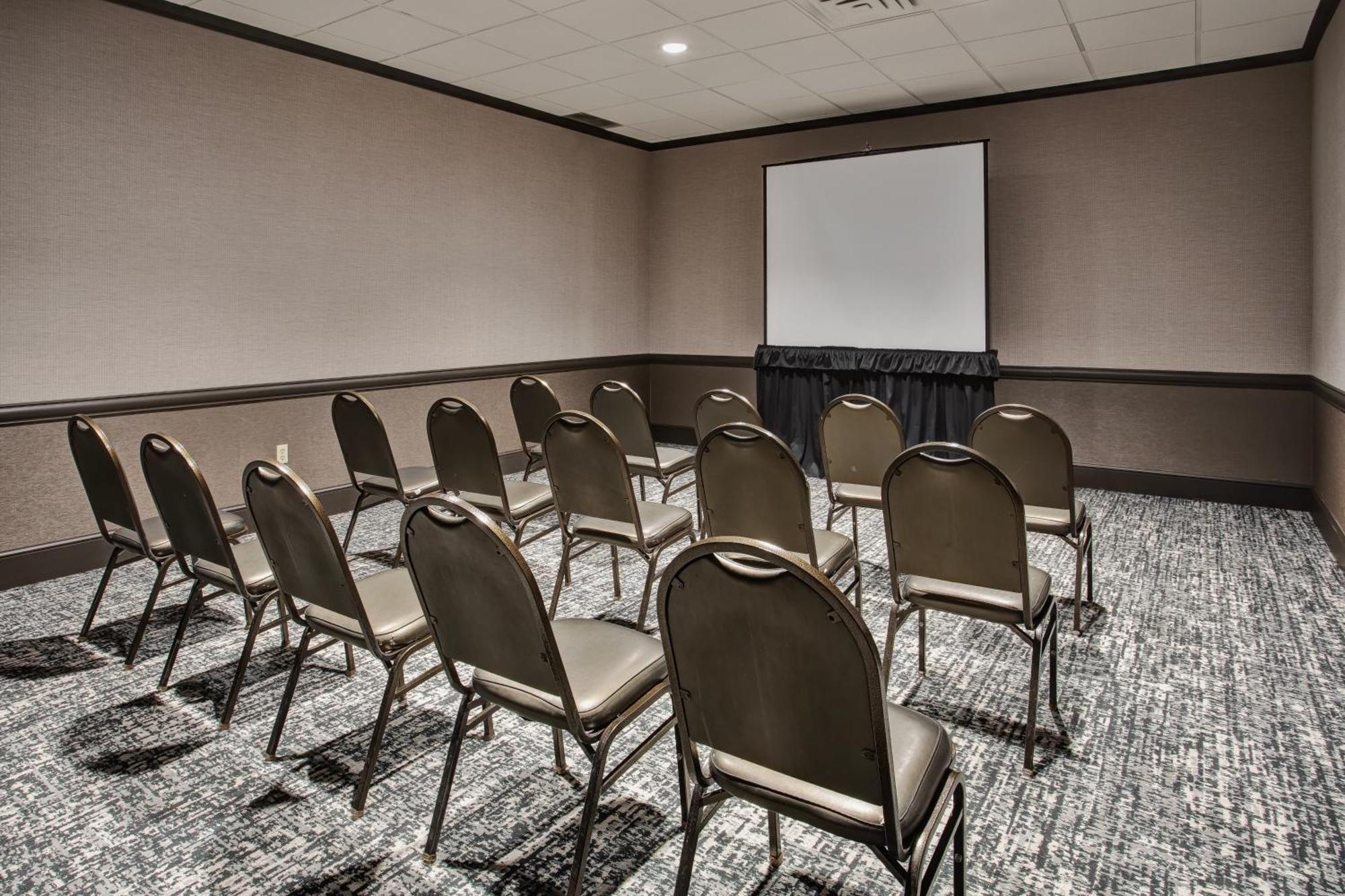 Doubletree By Hilton Lansing Hotel Luaran gambar
