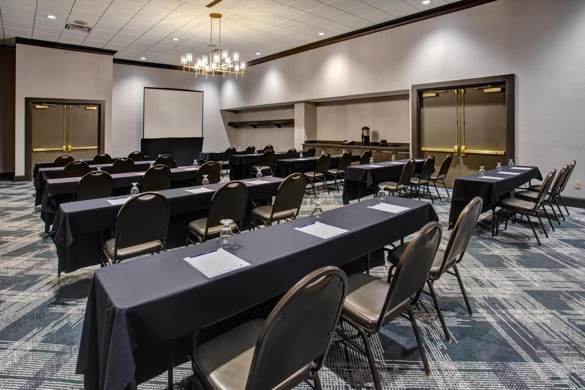 Doubletree By Hilton Lansing Hotel Luaran gambar