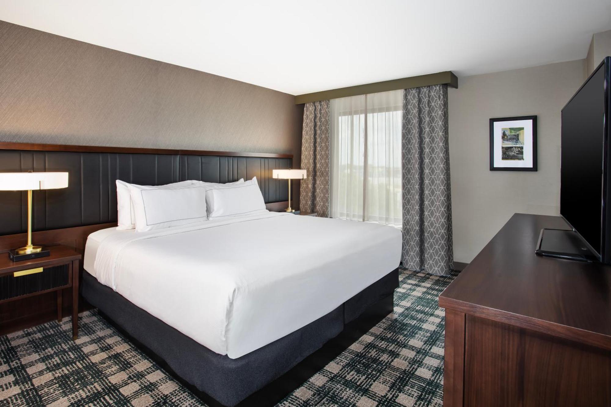 Doubletree By Hilton Lansing Hotel Luaran gambar