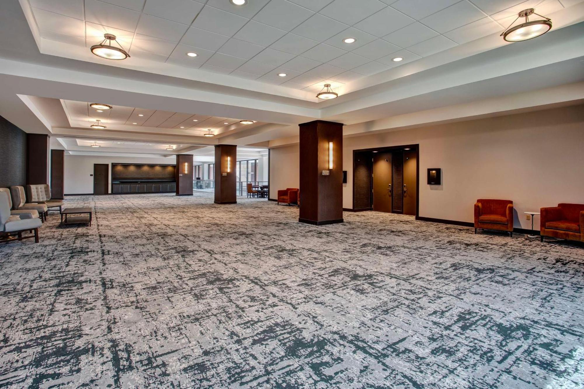 Doubletree By Hilton Lansing Hotel Luaran gambar